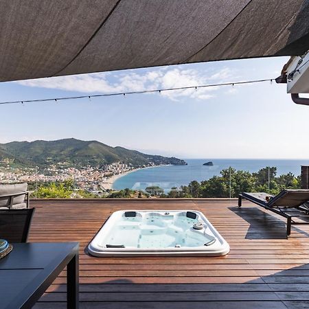 Spettacolare Vista Isola Terrazza E Idromassaggio Βίλα Noli Εξωτερικό φωτογραφία