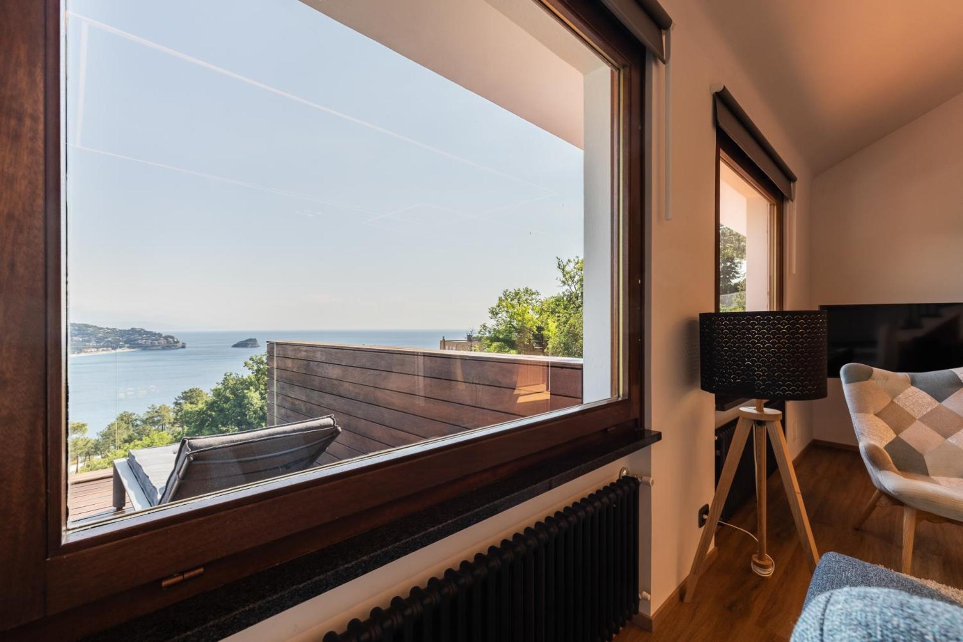 Spettacolare Vista Isola Terrazza E Idromassaggio Βίλα Noli Εξωτερικό φωτογραφία